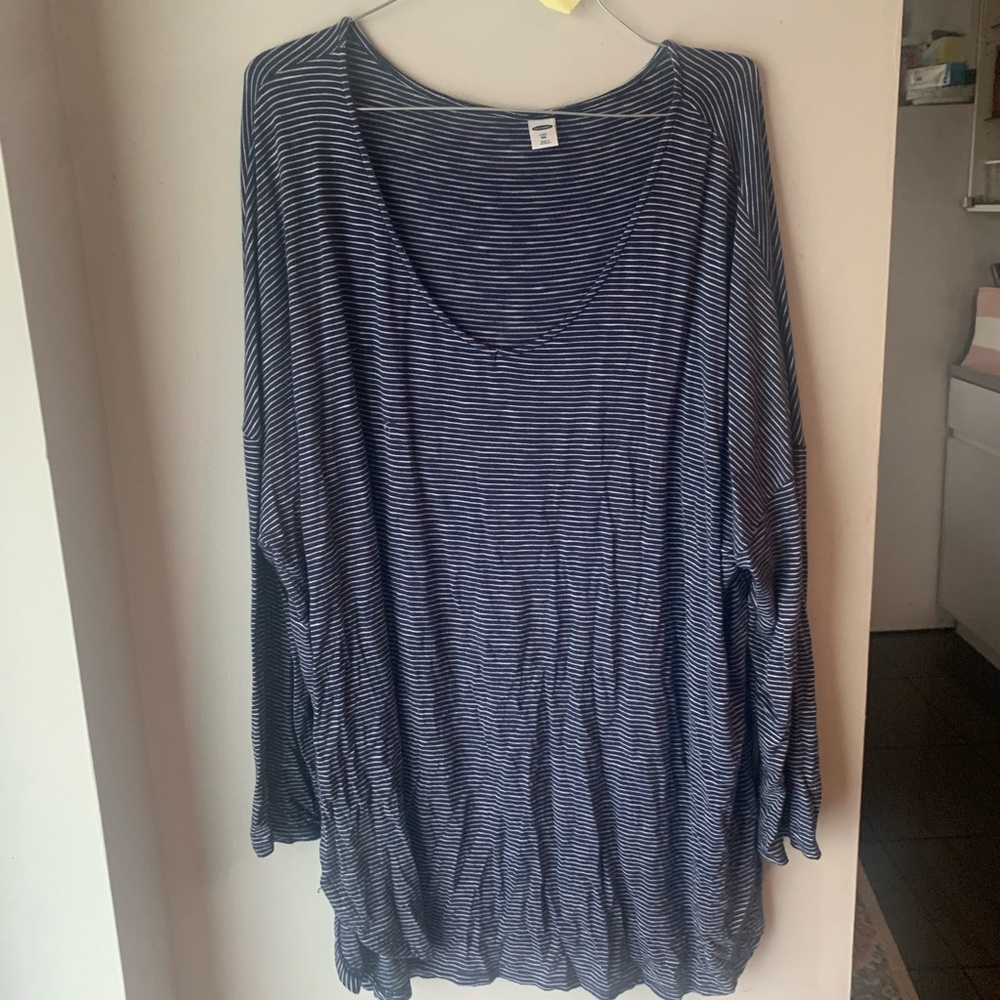 Blue and white striped long sleeve tee